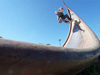 Skater grinding shot by the Sony A6500